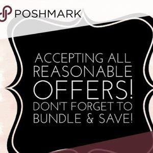 Poshmark provides a flat rate of $7.45 for expedited shipping on all orders